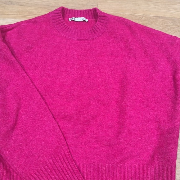 Zara Pink Sweater - Picture 2 of 3